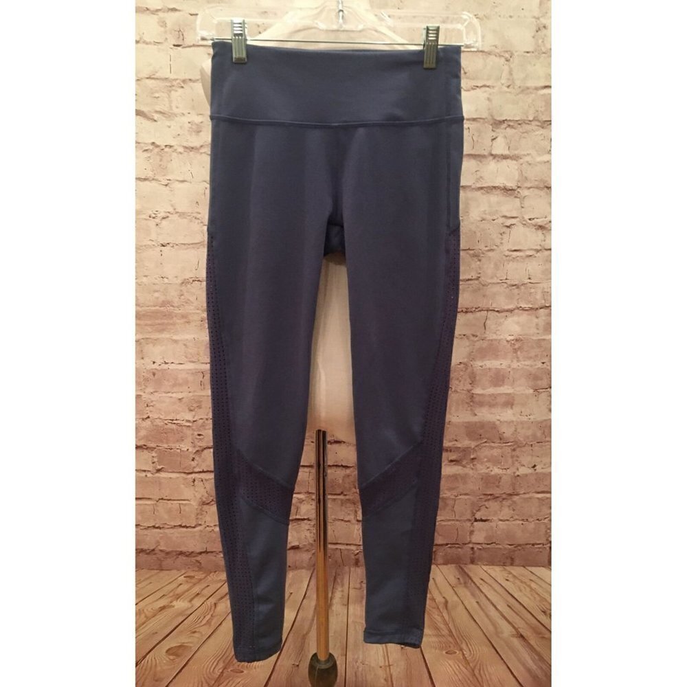 GapFit Womens Size XS Purple Athletic Leggings Perforated Mesh Panel Detail